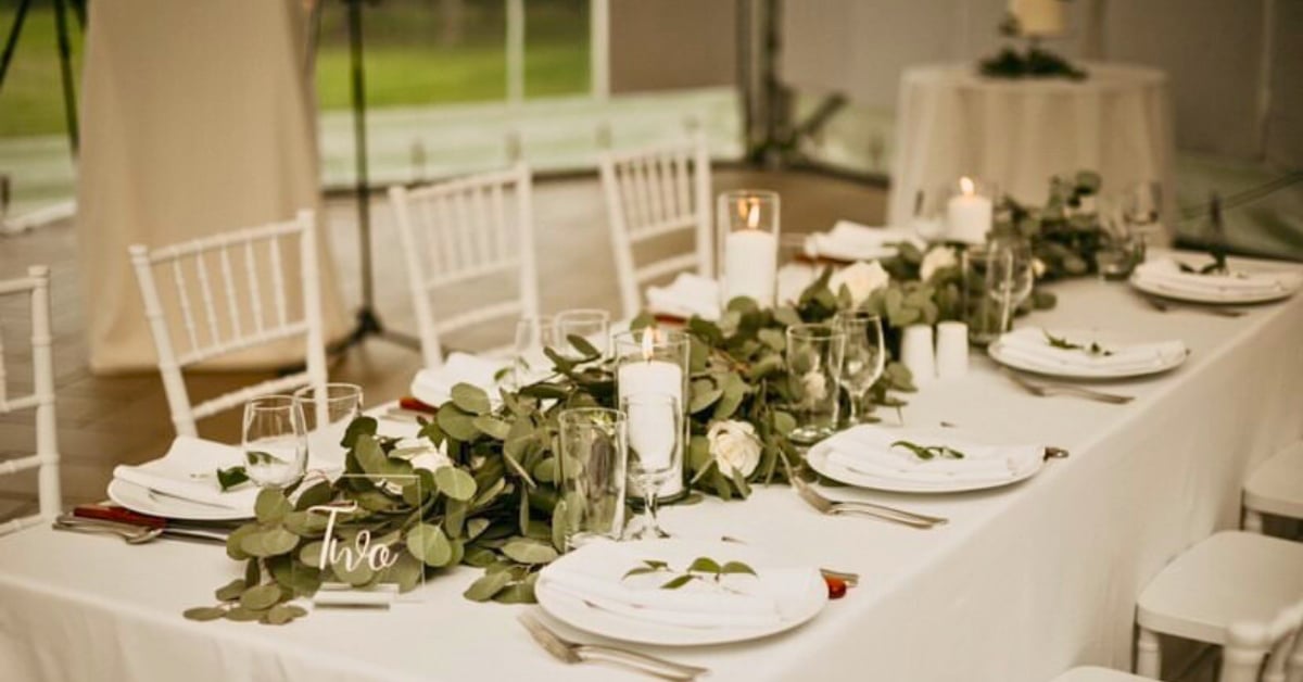 Long Table Garland